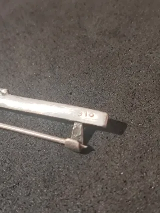 Broche Plata con Piedra Negra