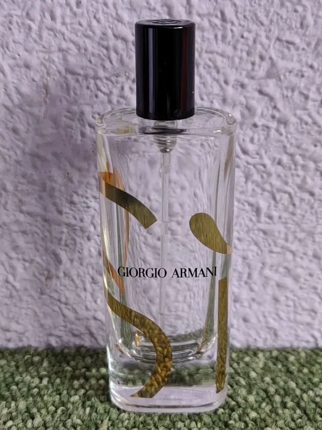 Frasco Giorgio Armani Si Intense vacío