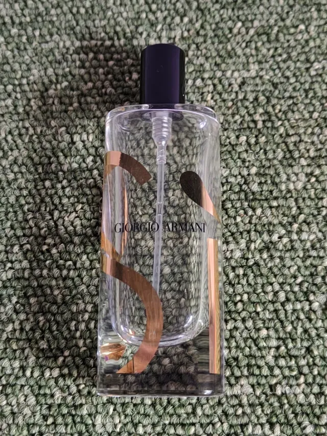 Frasco Giorgio Armani Si Intense vacío