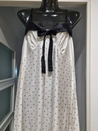 Camisón vintage mujer lunares