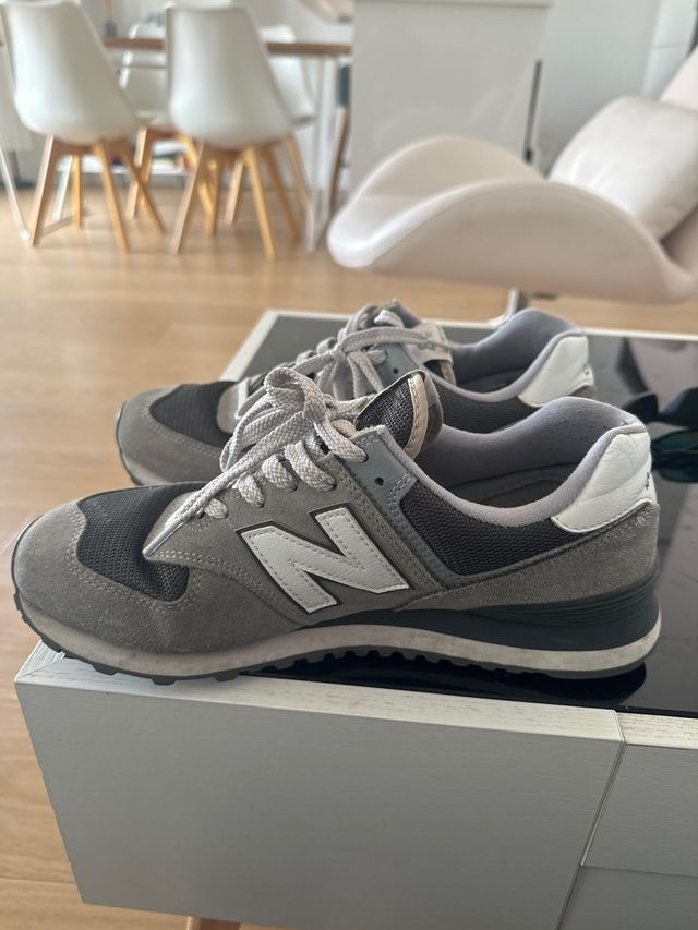 New Balance 574 Gris/Blanco Talla 42