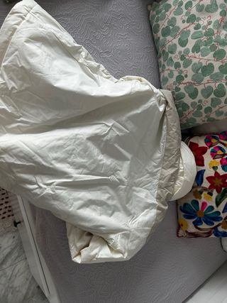 Chaquetón de nieve multicolor y blanco