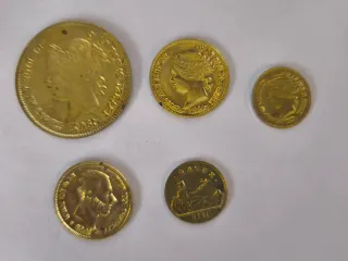 5 Chapas Monedas Latón España