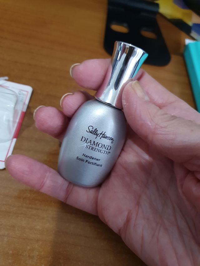 Endurecedor de uñas