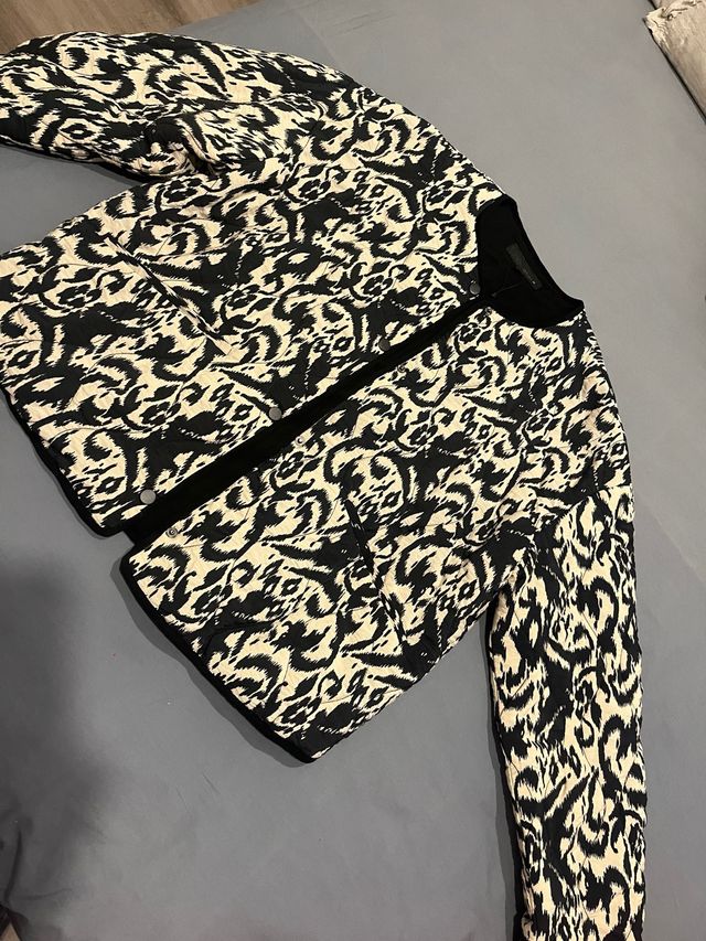 Chaqueta Zara Estampada