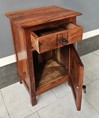 Coppia Comodini Legno Massello Intarsiati