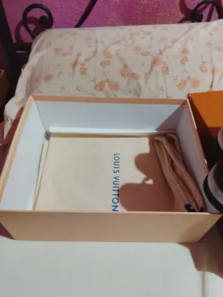 Zapatillas Louis Vuitton Negras y Blancas