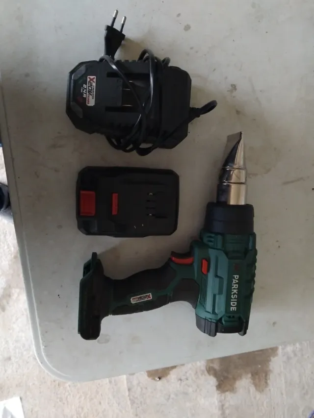 Pistola aire caliente Parkside + Batería