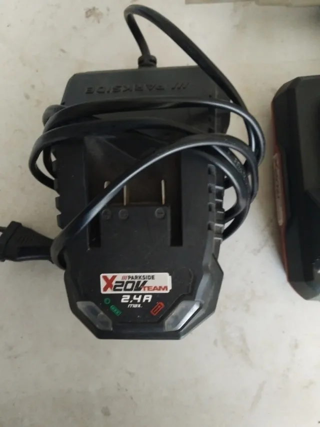 Pistola aire caliente Parkside + Batería