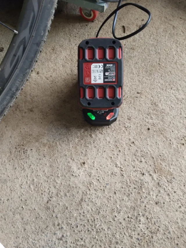 Pistola aire caliente Parkside + Batería