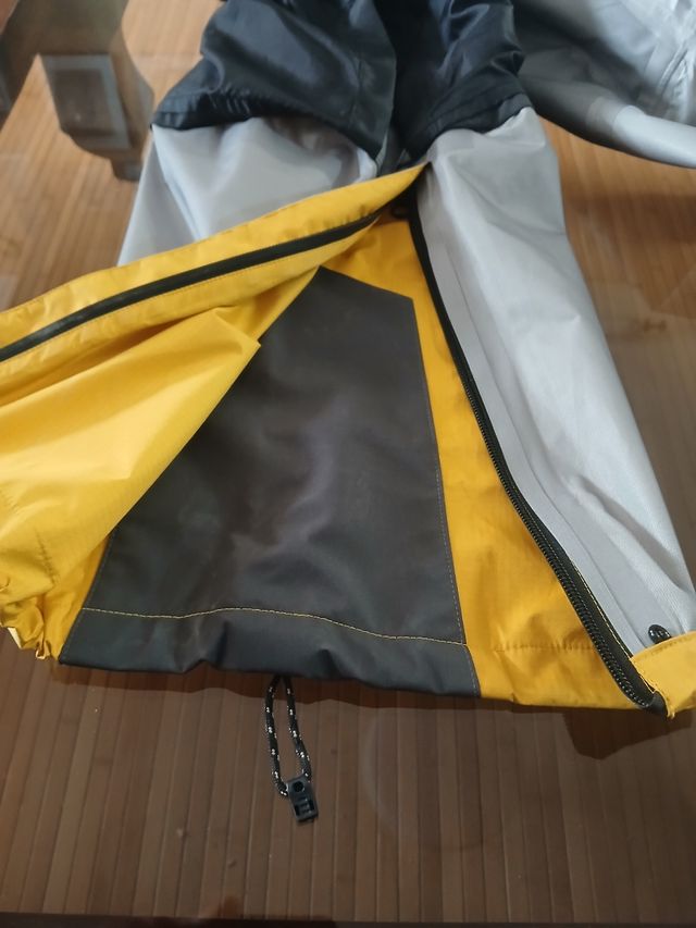 Pantalón The North Face Amarillo/Gris