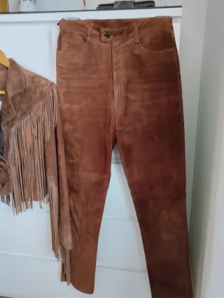 Traje Ante chaqueta y pantalón flecos