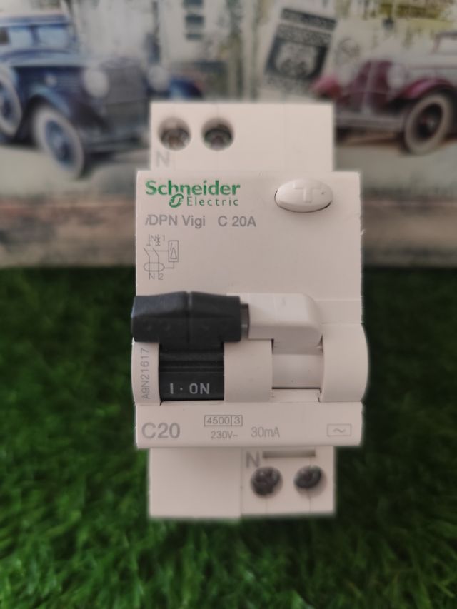 Interruptor DPN Vigi C 20A Schneider Electric