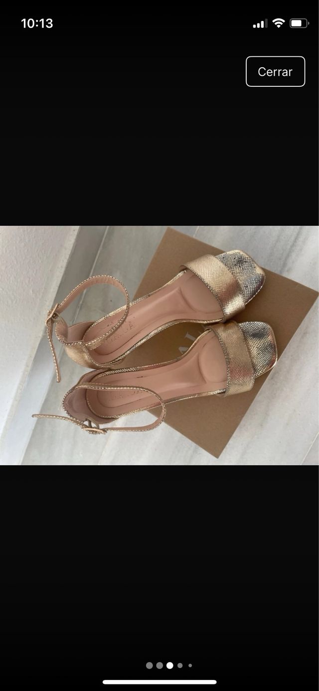 Sandalia de tacón Dorados