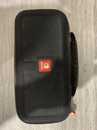 Nintendo Switch + 2 giochi