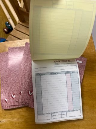Talonarios de notas de entrega autocopiantes