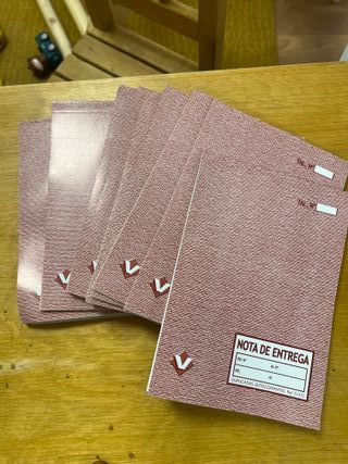 Talonarios de notas de entrega autocopiantes