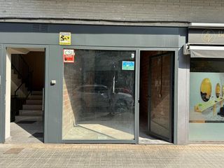 Local comercial en venta en Centre - Cordelles en Cerdanyola del Vallès