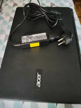 PORTÁTIL ACER NEGRO