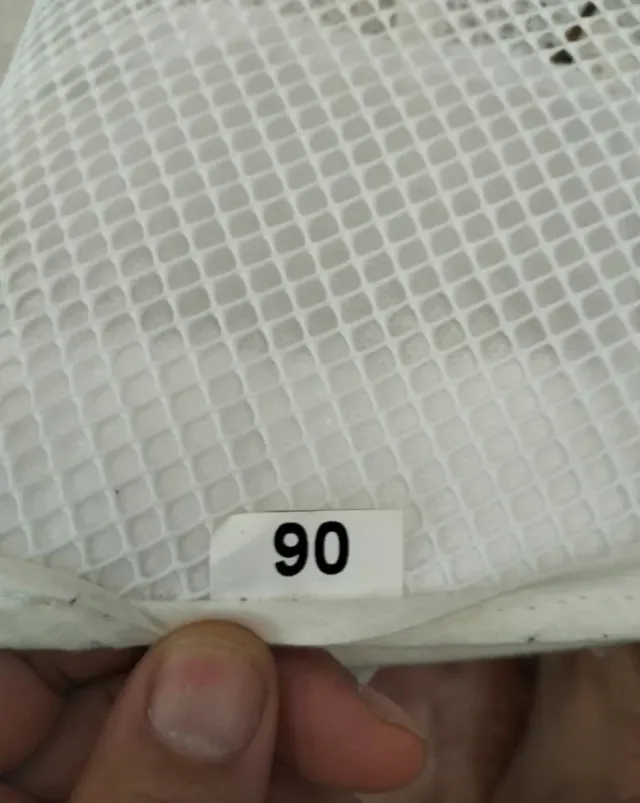 Capirote de piritente blanco