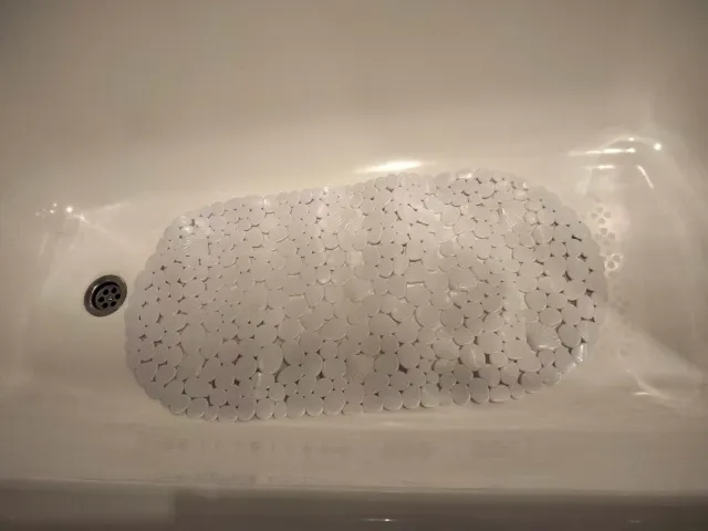 Alfombra de baño antideslizante blanca