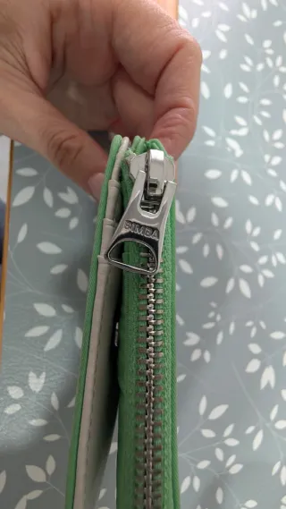 Mini cartera Bimba y Lola beige y verde