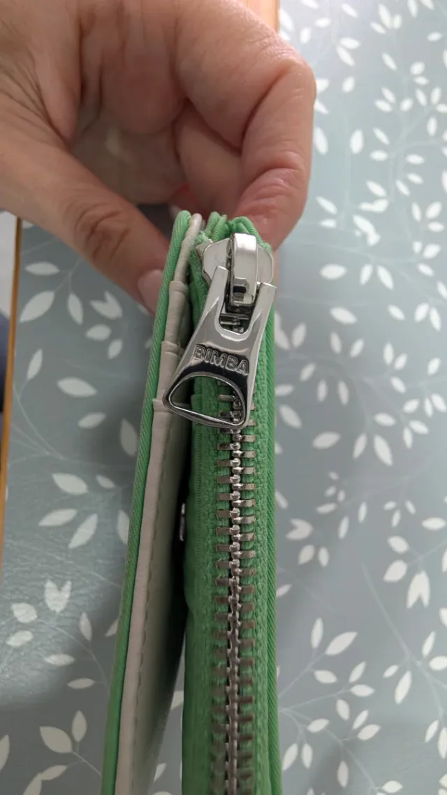 Mini cartera Bimba y Lola beige y verde