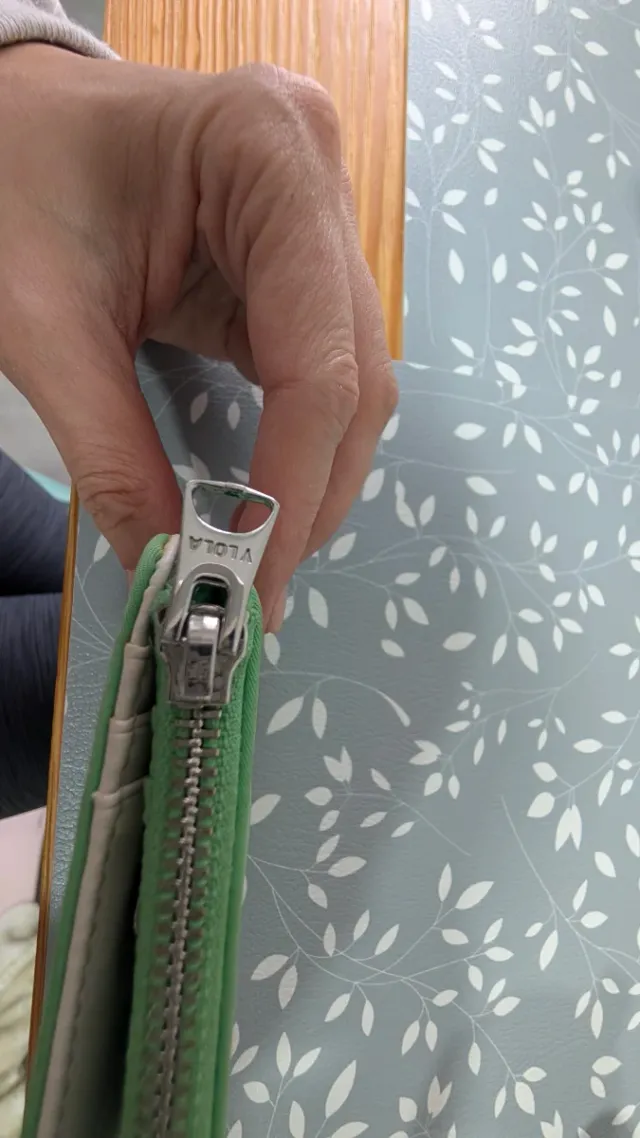 Mini cartera Bimba y Lola beige y verde