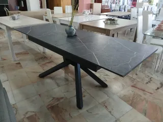 Mesa Comedor Extensible Efecto Mármol Negra