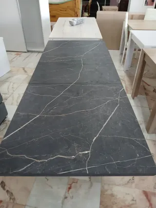 Mesa Comedor Extensible Efecto Mármol Negra