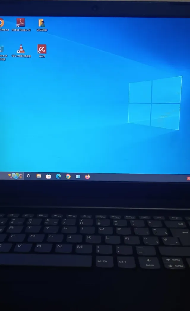 Portátil Lenovo V145-15AST 81MT