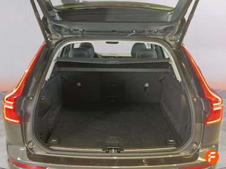 Volvo XC60 2.0 B4 D Momentum Auto