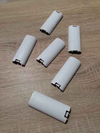 Tapa Pilas WiiMote Nintendo