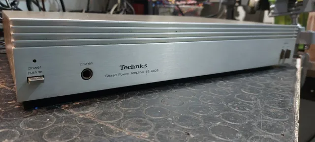 Amplificatore finale Technics SE-A808