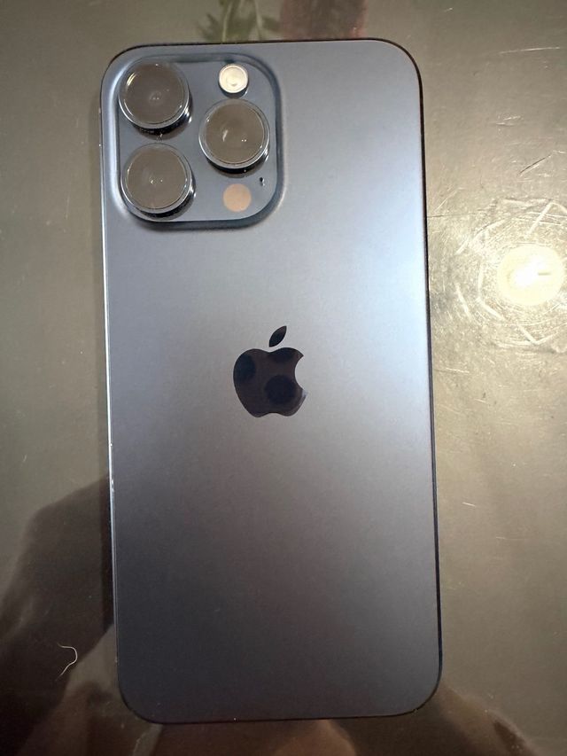 iPhone 15 Pro Max 256GB Negro/Gris