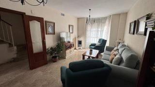 Adosado en Ronda del Valle