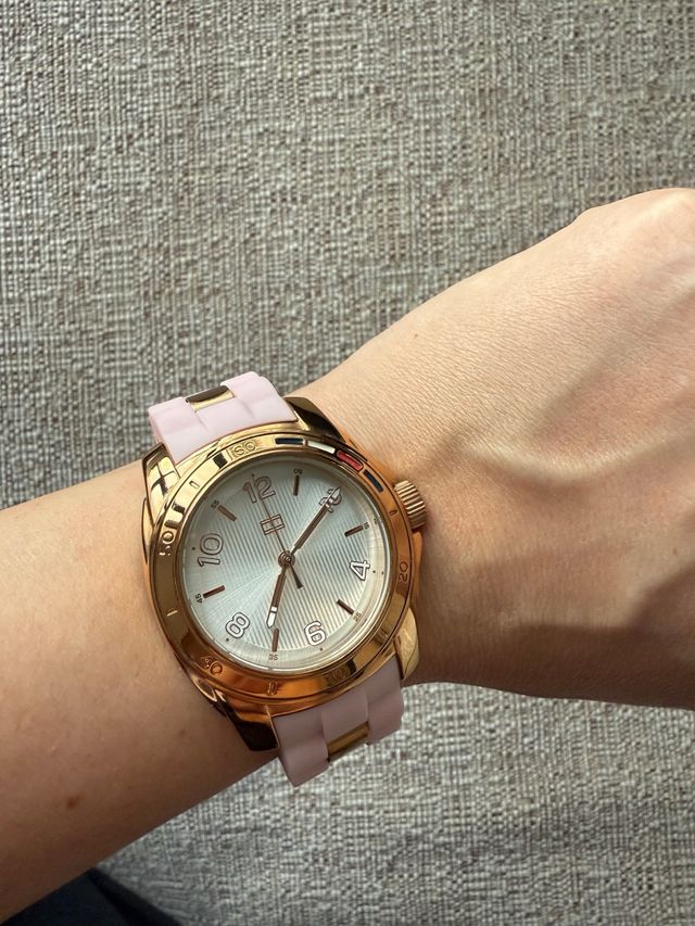 Reloj Tommy Hilfiger Oro Rosa y Rosa