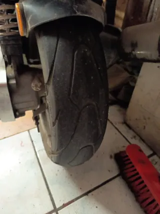 Moto azul Aprilia sr 50