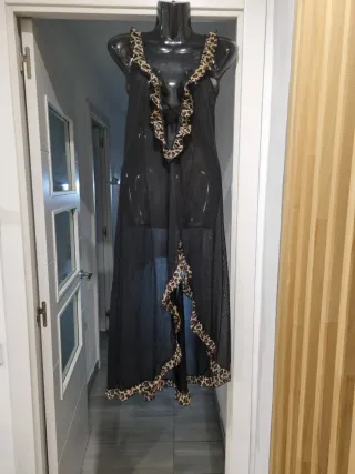 Camisón vintage negro con estampado animal