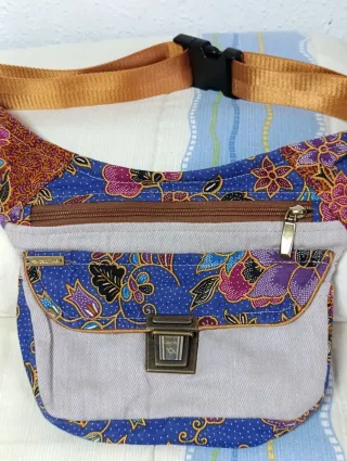 Riñonera Caomka Estampada Floral