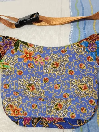 Riñonera Caomka Estampada Floral