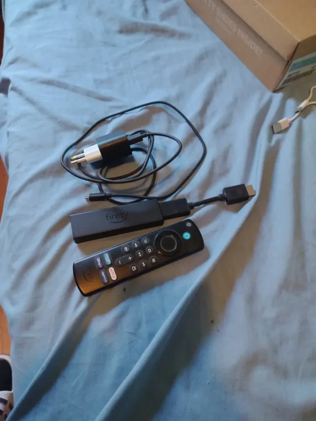 Amazon Fire TV Stick 4K K2R2TE