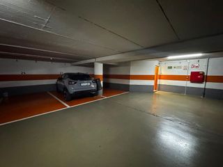 Garaje en venta en La Salut - Lloreda en Badalona