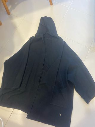 Chaqueta de punto con capucha negra Talla única