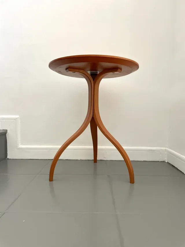 Elegante tavolino Thomas Stender