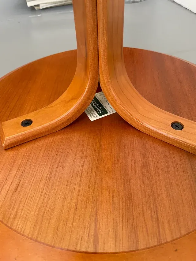 Elegante tavolino Thomas Stender