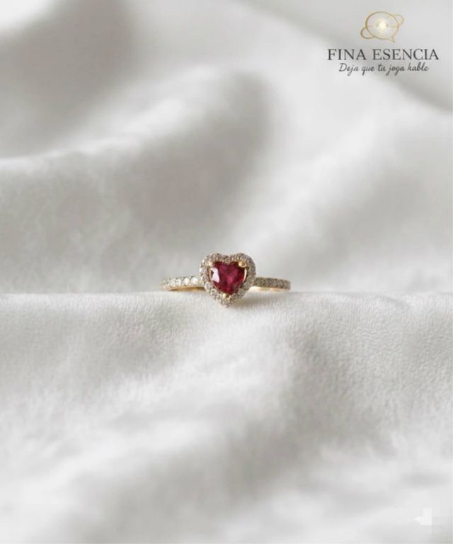 Anillo Corazón Rojo de Plata Ley 925 .