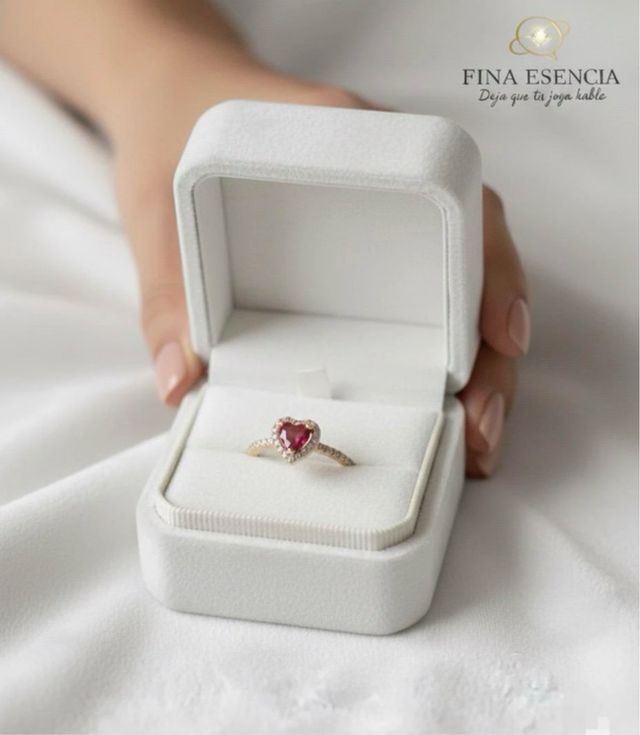 Anillo Corazón Rojo de Plata Ley 925 .