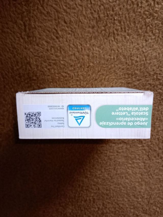 Abecedario de madera con caja