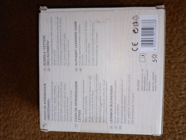 Abecedario de madera con caja